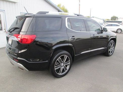 Used 2017 GMC Acadia Denali w/ Technology Package AWD/4WD image 6