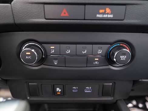 Used 2022 Nissan Frontier S w/ Technology Package AWD/4WD image 31