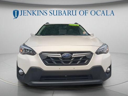 Used 2021 Subaru Crosstrek 2.0i Premium w/ Moonroof Package AWD/4WD image 3
