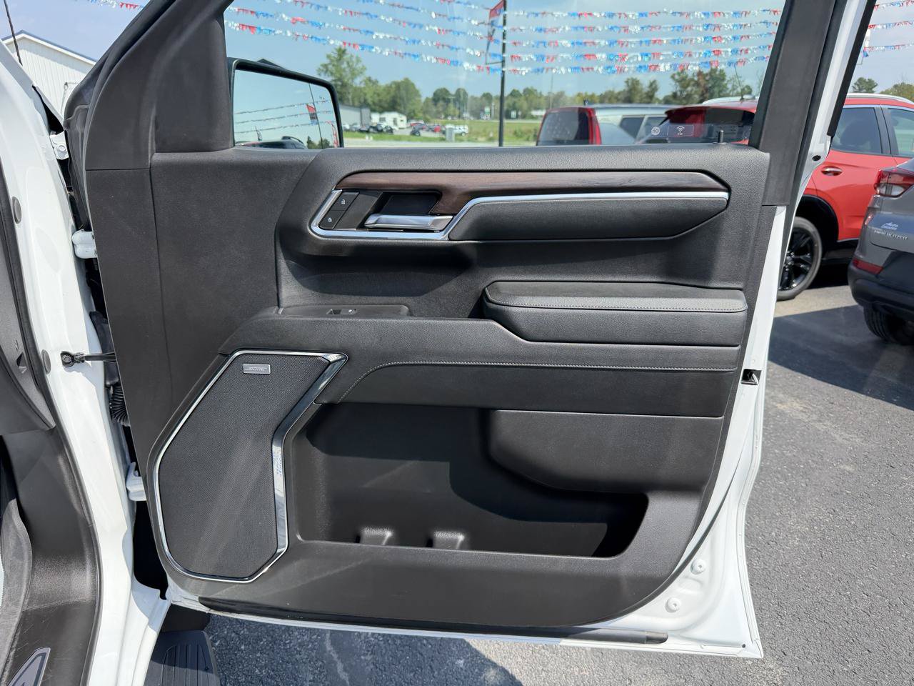 Used 2024 GMC Sierra 1500 SLT w/ SLT Premium Plus Package AWD/4WD image 25