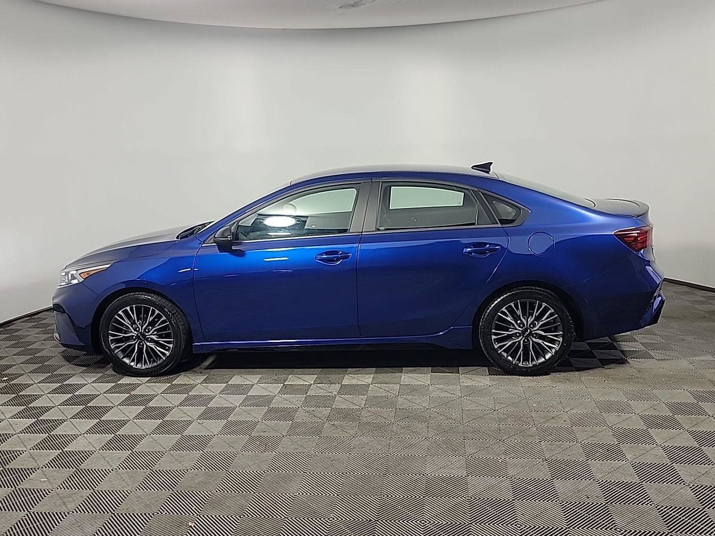Certified 2024 Kia Forte GT-Line FWD image 10