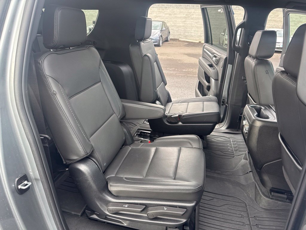 Used 2024 GMC Yukon XL Denali w/ LPO, Floor Liner Package AWD/4WD image 15