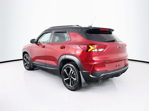 Used 2023 Chevrolet TrailBlazer RS w/ Sun and Liftgate Package image 5