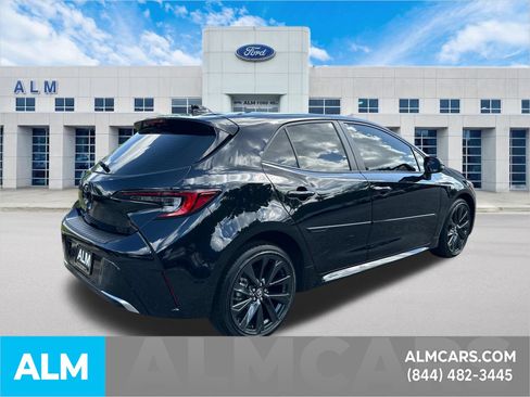 Used 2026 Toyota Corolla XSE FWD image 5