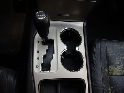 Used 2013 Jeep Grand Cherokee Laredo RWD image 10