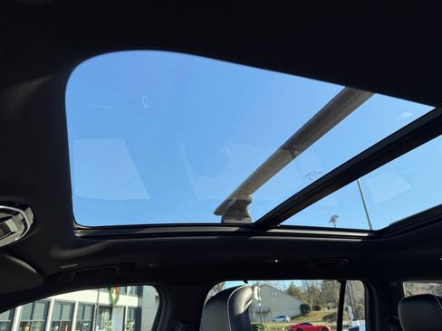 Used 2021 Jeep Grand Cherokee L Summit w/ Advanced Protech Group IV image 25