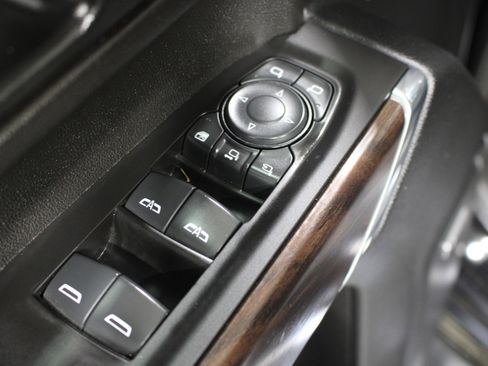 Used 2021 GMC Sierra 2500 SLT w/ SLT Preferred Package AWD/4WD image 7