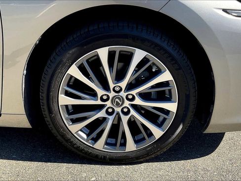 Used 2019 Lexus ES 350 image 11