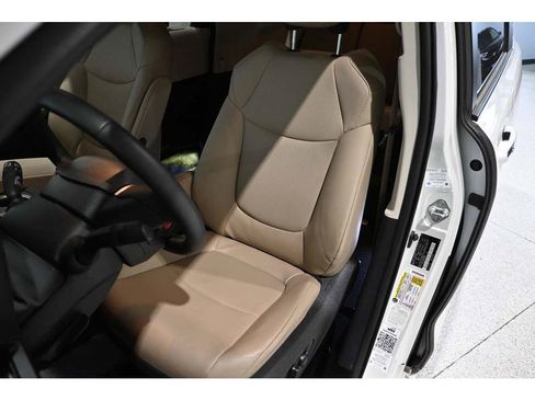 Used 2023 Toyota Sienna XLE w/ XLE Plus Package AWD/4WD image 14
