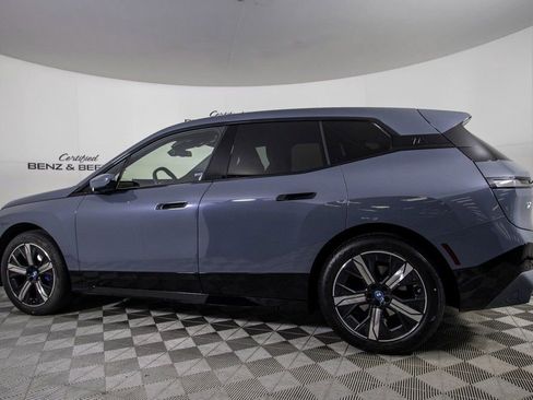 Used 2023 BMW iX xDrive50 w/ Sport Package image 7