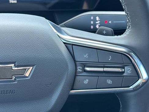 New 2027 Chevrolet Equinox LT w/ Convenience Package II FWD image 35