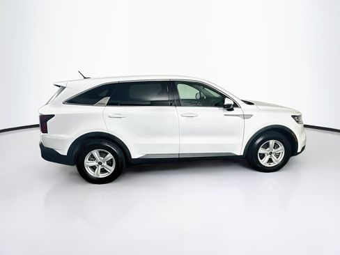 Used 2022 Kia Sorento LX FWD image 10