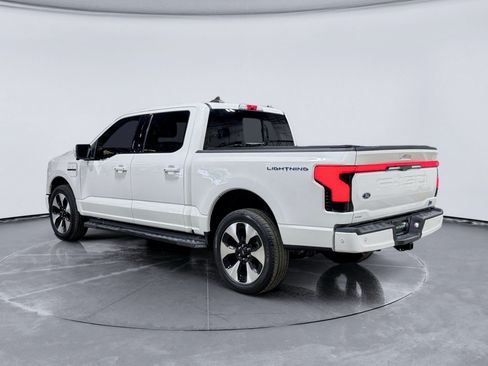 Used 2022 Ford F150 Lightning Platinum AWD/4WD image 2