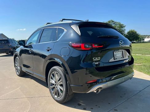 Used 2025 MAZDA CX-5 Signature image 4
