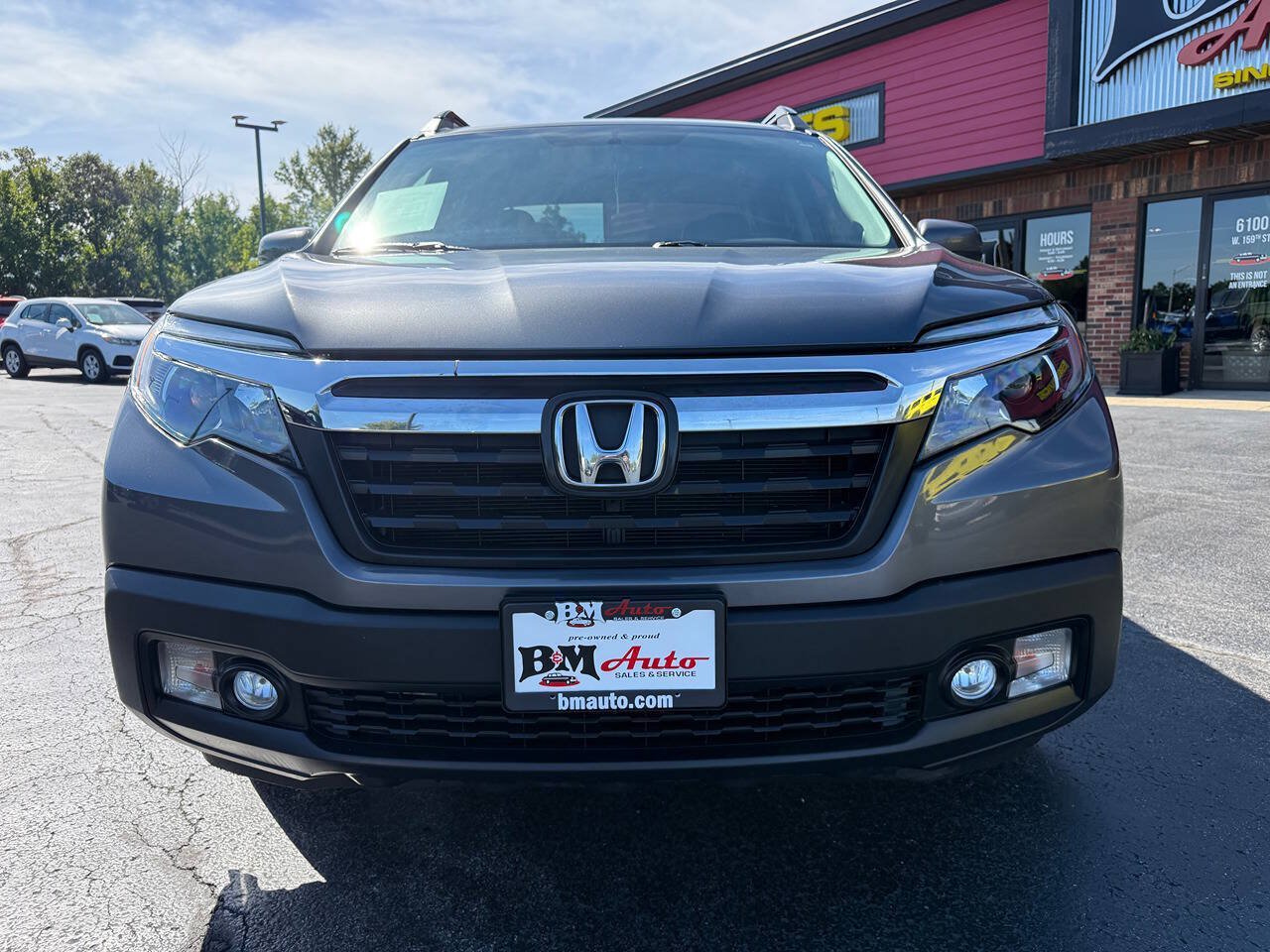 Used 2017 Honda Ridgeline RTL-T image 2