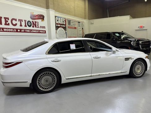 Used 2022 Genesis G90 5.0 Ultimate image 6