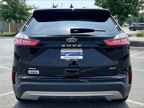 Used 2024 Ford Edge SEL w/ Convenience Package AWD/4WD image 5