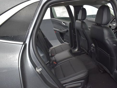 New 2025 Ford Escape SE image 14