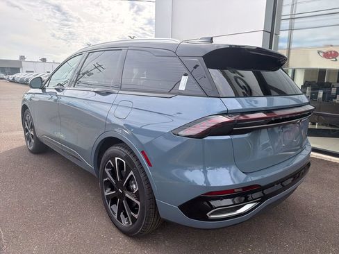 New 2026 Lincoln Nautilus Reserve AWD/4WD image 2
