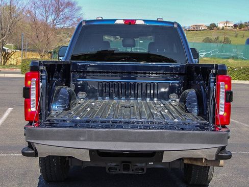 Used 2025 Ford F250 Lariat image 24