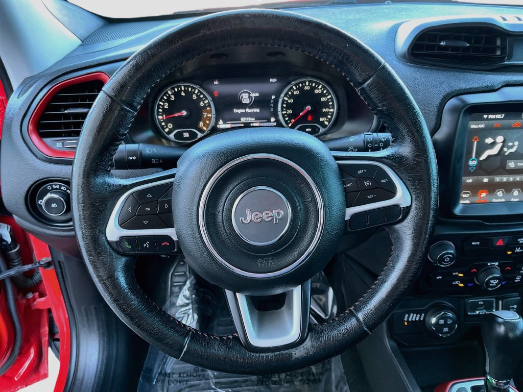 Used 2021 Jeep Renegade Trailhawk w/ Sun & Sound Group AWD/4WD image 11
