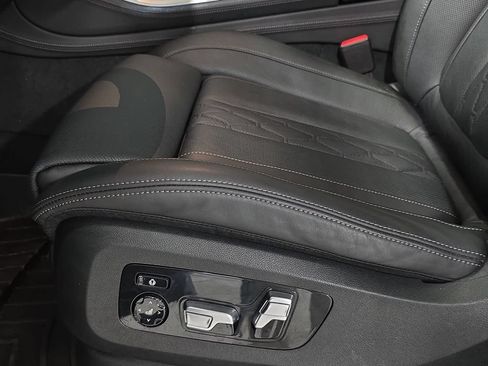 Used 2020 BMW X5 M50i w/ Executive Package AWD/4WD image 24