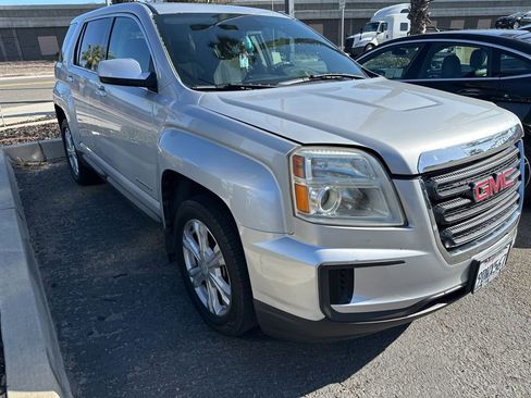 Used 2017 GMC Terrain SLE FWD image 13