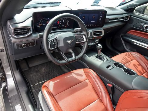 Used 2025 Ford Mustang Premium RWD image 11