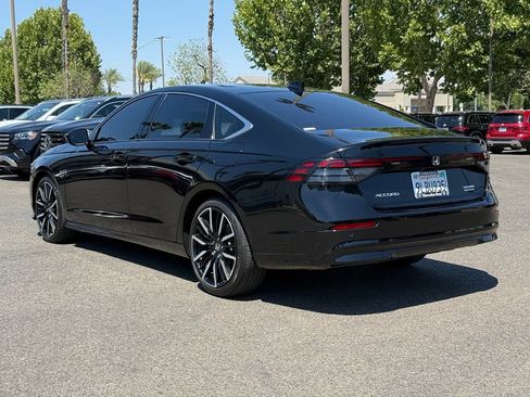 Used 2024 Honda Accord Touring image 8