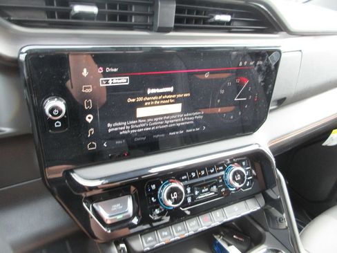 Used 2026 GMC Sierra 1500 AT4 w/ AT4 Premium Package AWD/4WD image 34