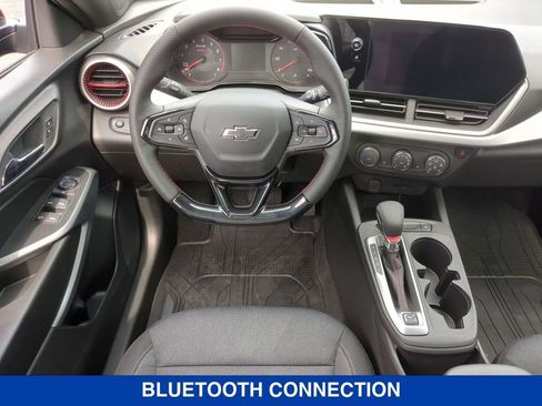 New 2026 Chevrolet Trax RS w/ Sunroof Package image 17