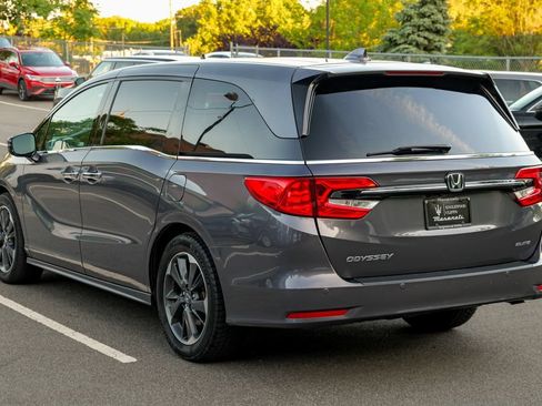 Used 2023 Honda Odyssey Elite image 5