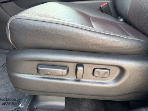 Used 2025 Honda Ridgeline Black Edition image 15