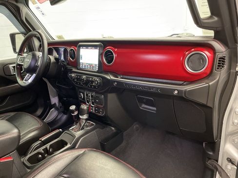 Certified 2023 Jeep Wrangler Unlimited Rubicon image 28