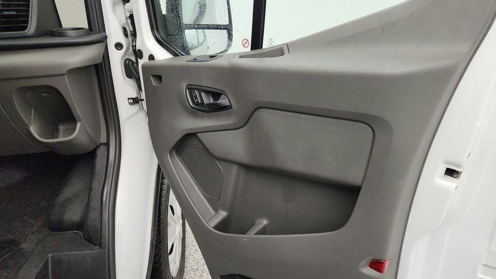 Used 2025 Ford Transit 250 Low Roof w/ Exterior Upgrade Package RWD image 27