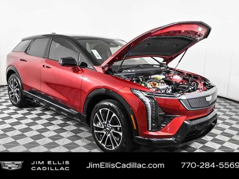 New 2025 Cadillac Optiq Sport 1 image 35