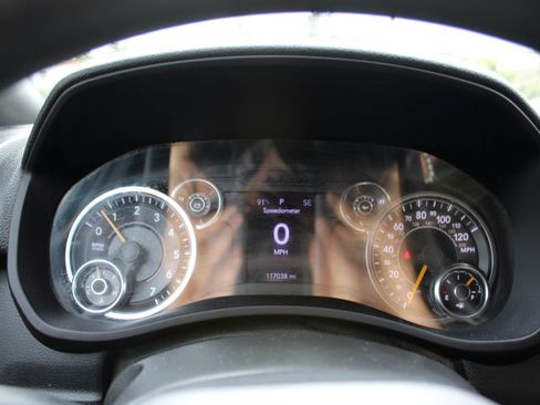 Used 2022 RAM 2500 Tradesman AWD/4WD image 18