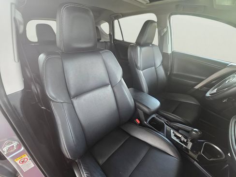 Used 2017 Toyota RAV4 Limited FWD image 25