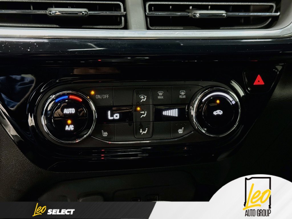 Used 2024 Chevrolet Trax RS w/ Driver Confidence Package FWD image 18
