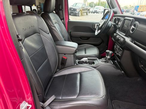 Used 2022 Jeep Wrangler Unlimited Sahara AWD/4WD image 42