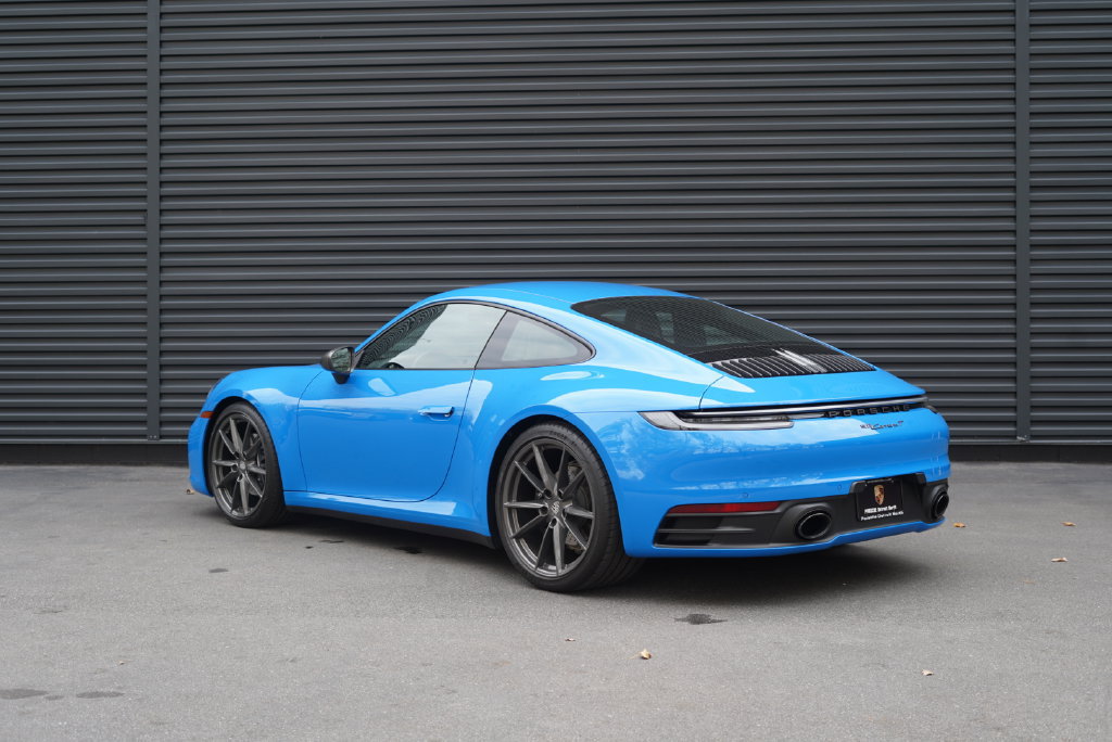 Certified 2024 Porsche 911 Carrera T RWD image 3