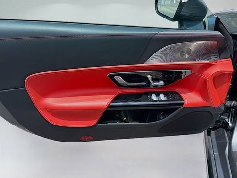 Used 2023 Mercedes-Benz SL 43 AMG image 20