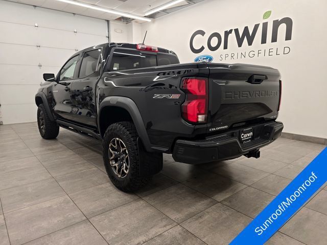 Used 2024 Chevrolet Colorado ZR2 w/ ZR2 Convenience Package III AWD/4WD image 3