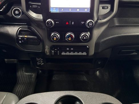 Used 2022 RAM 3500 Tradesman w/ Chrome Appearance Group AWD/4WD image 17