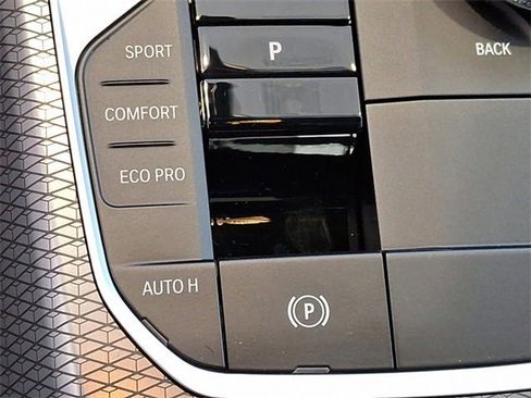 Certified 2025 BMW 330i xDrive Sedan w/ Premium Package image 18