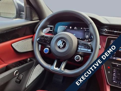 New 2025 Maserati Grecale Modena AWD/4WD image 15