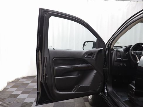 Used 2015 GMC Canyon SLT image 4