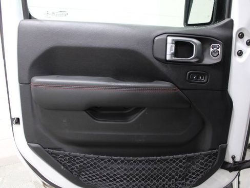 Used 2020 Jeep Gladiator Rubicon AWD/4WD image 15