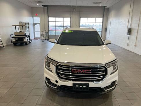 Used 2023 GMC Terrain SLT image 7