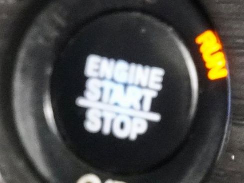 Used 2017 Jeep Grand Cherokee Altitude image 33